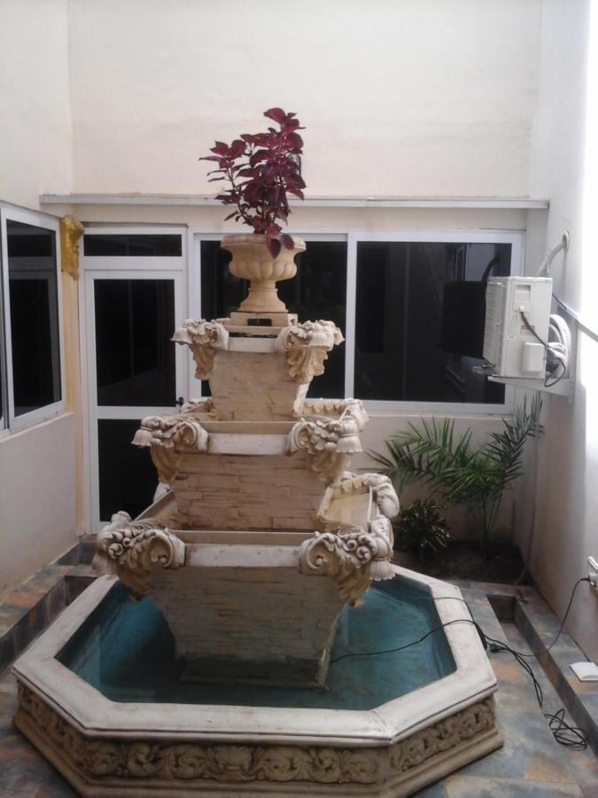 Cascade Hotel Lapaz Εξωτερικό φωτογραφία